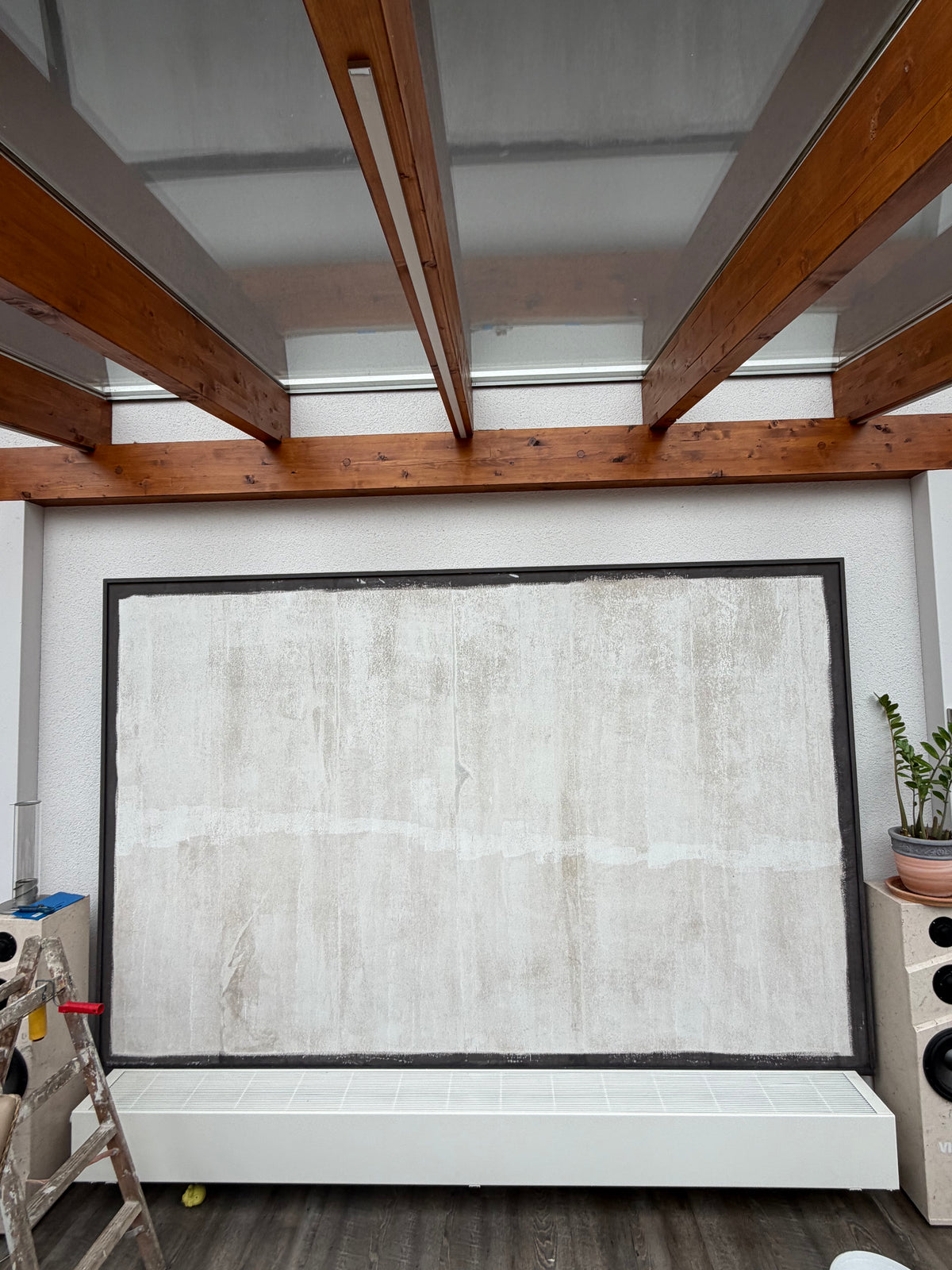 Leere Wand vor der Gestaltung